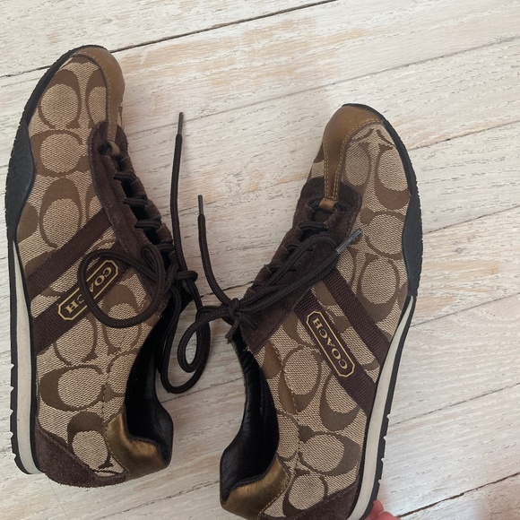Coach shoes size 6 women’s - Picture 3 of 5